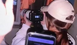 国产情侣啪啪,浪漫瞬间，甜蜜回忆